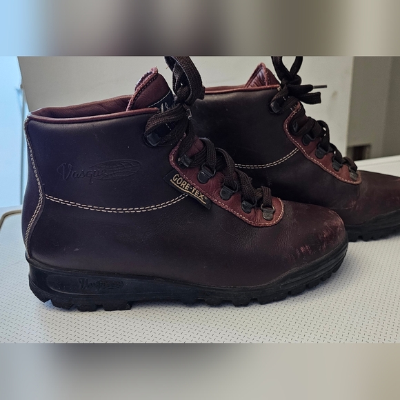 Vasque GORE-TEX waterproof, leather hiking or work boot, women's 7M, like new - Picture 2 of 10
